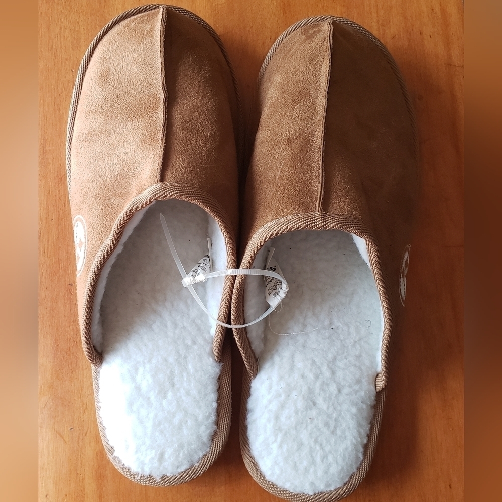 NFL Pittsburgh Steelers tan open back slippers - Medium (women's 9/10)